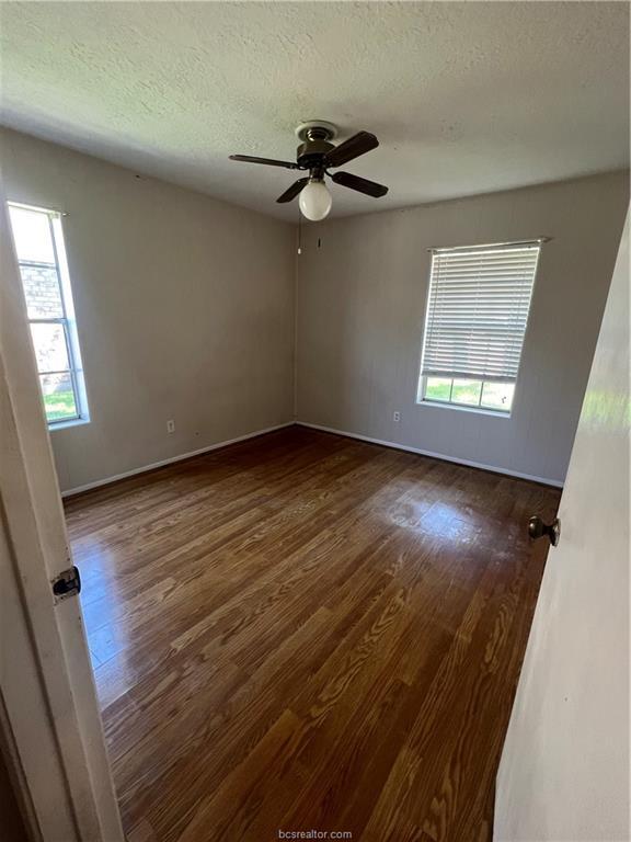 Building Photo - 3105 Heatherwood Dr