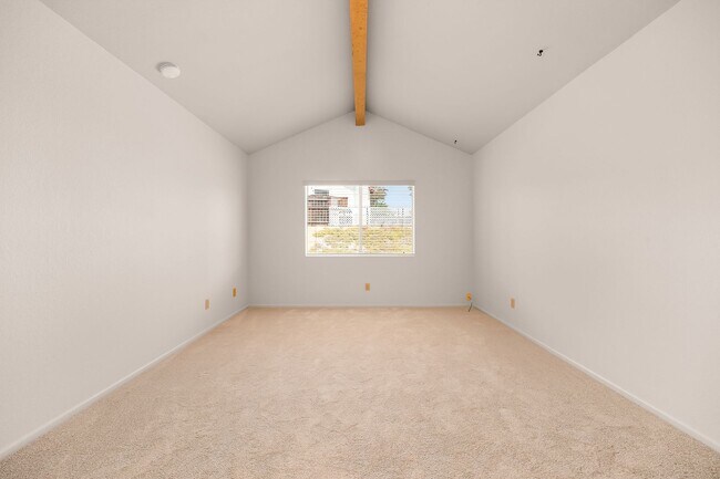 Building Photo - 12030 Via Felicia