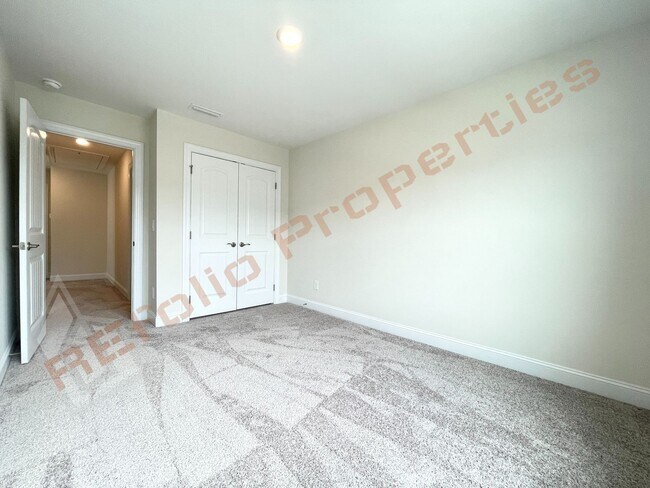 Building Photo - 6911 Outfall Point Ln