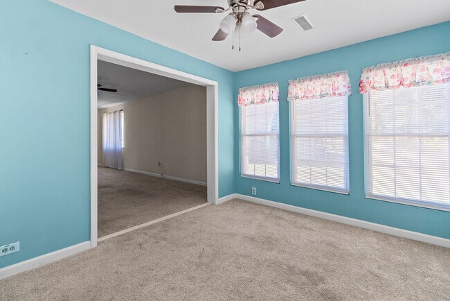 Building Photo - Sweetbriar Home