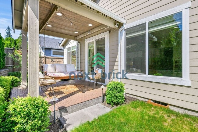 Building Photo - Charming 3-Bed, 2-Bath with 2,170 Sq. Ft. in Beautiful Snohomish!