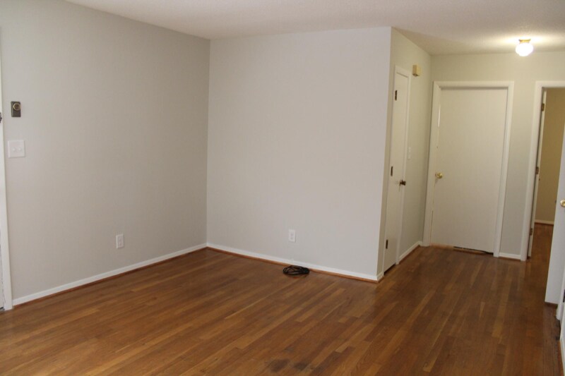 Building Photo - 1401 S Roan St