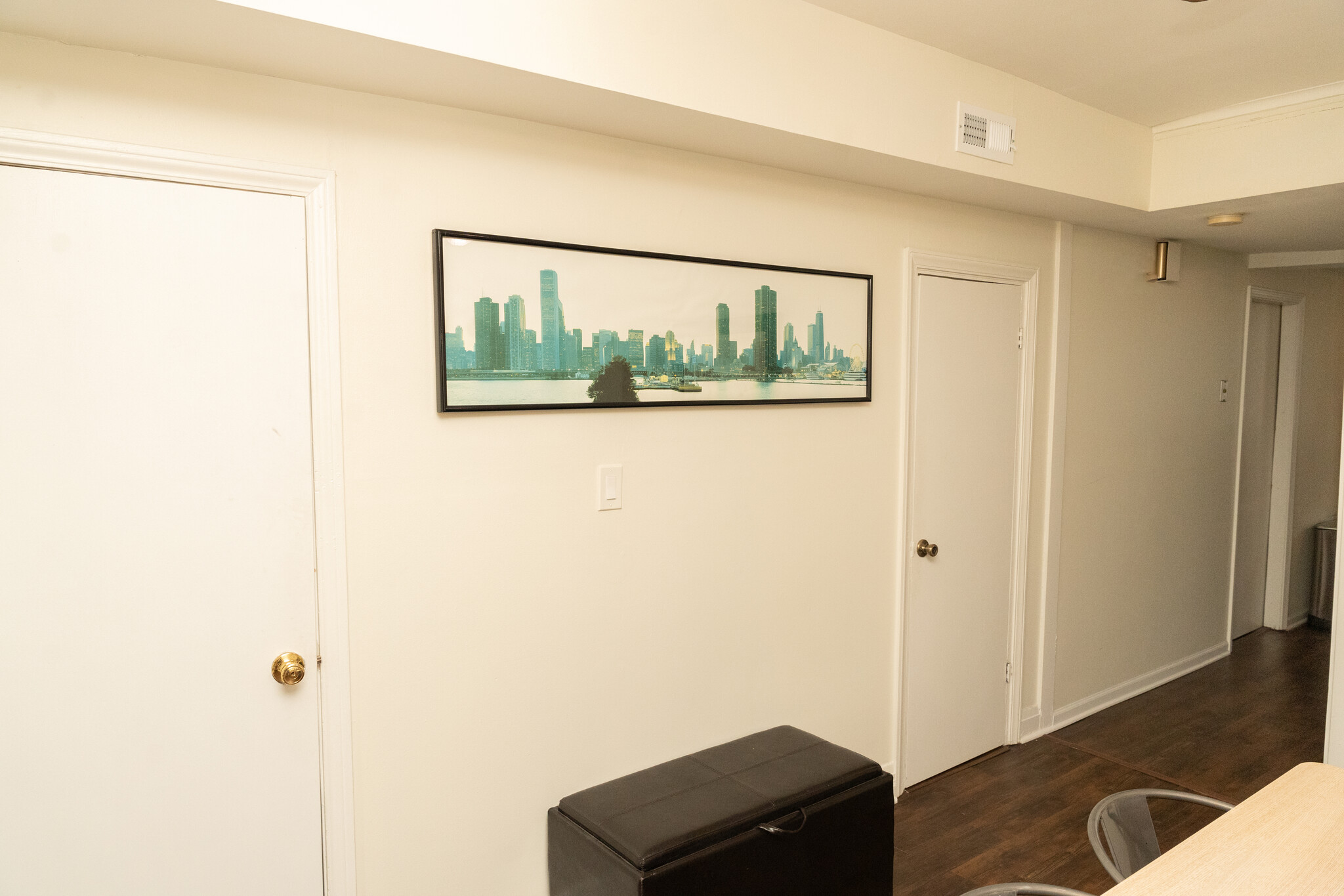 Dining room - 3350 W Cuyler Ave