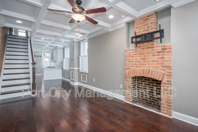 Building Photo - 3301 Fleet St
