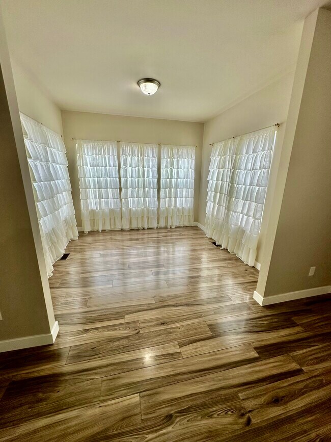 Building Photo - 13872 S Wheadon Ct