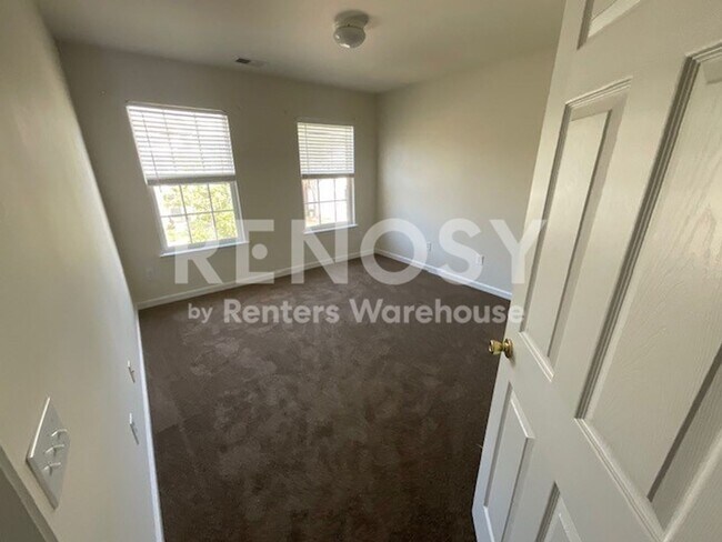 Building Photo - 11715 Harsworth Ln