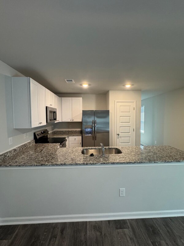 Building Photo - 470 Ladyfish Loop NW