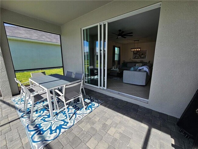 Building Photo - 2437 Orchard St