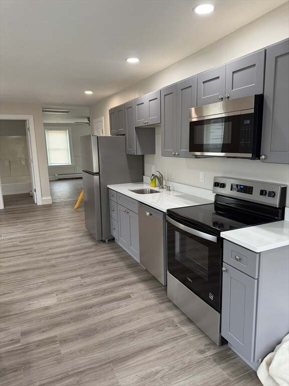 Building Photo - 68 Wales St