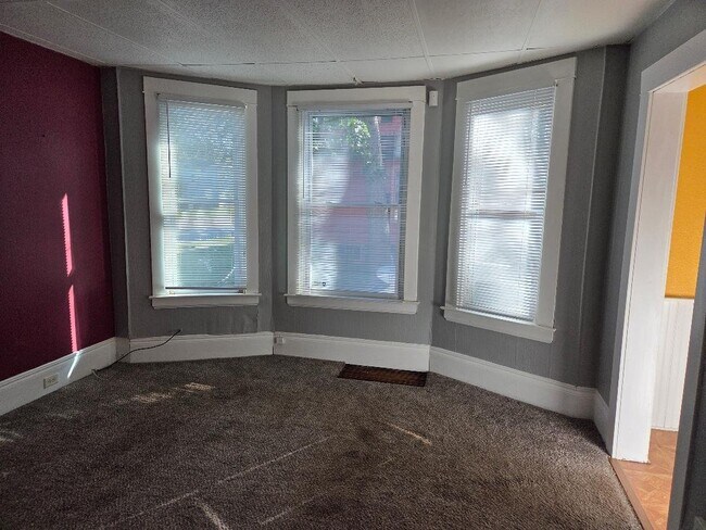Building Photo - 1209 Gratiot Ave