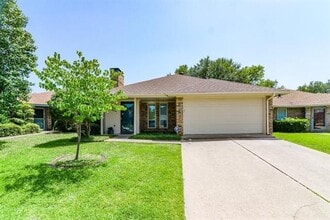 Building Photo - 2022 Chalfont Dr