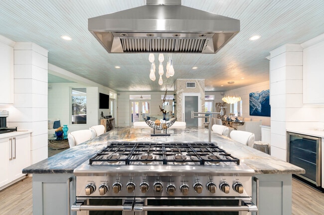 Building Photo - 113-112 12th Ave