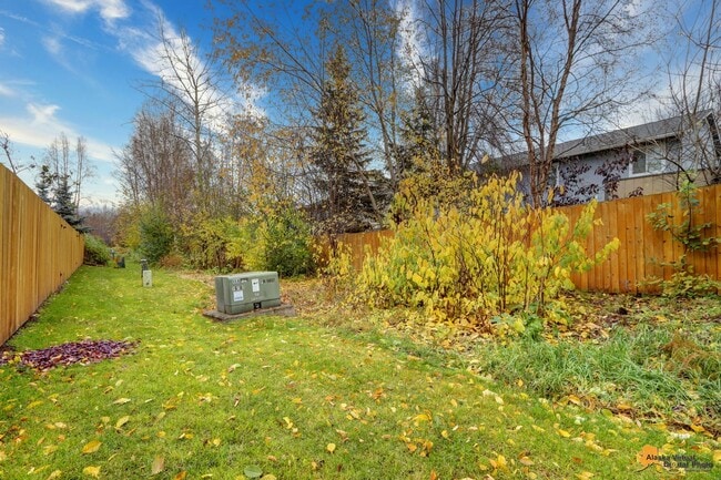 Building Photo - East Anchorage Condo with Fenced in Yard, ...