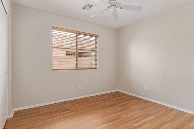 Building Photo - 13949 N 133rd Dr