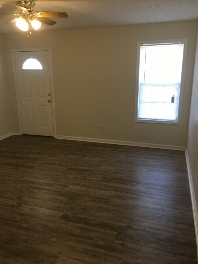 750 Upper Smiths Grove Rd. 750 Upper Smiths Grove Rd Smiths Grove KY