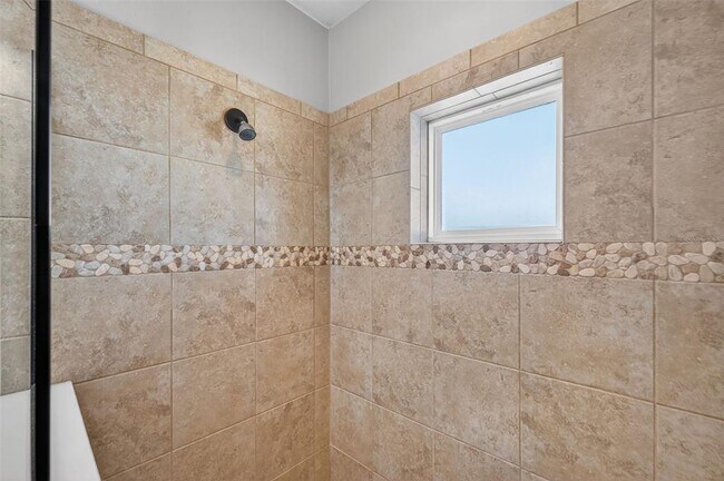 Building Photo - 6080 Moorings Dr S
