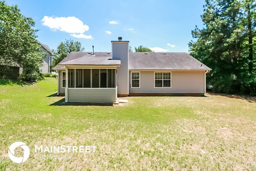 Building Photo - 1012 Forest Glen