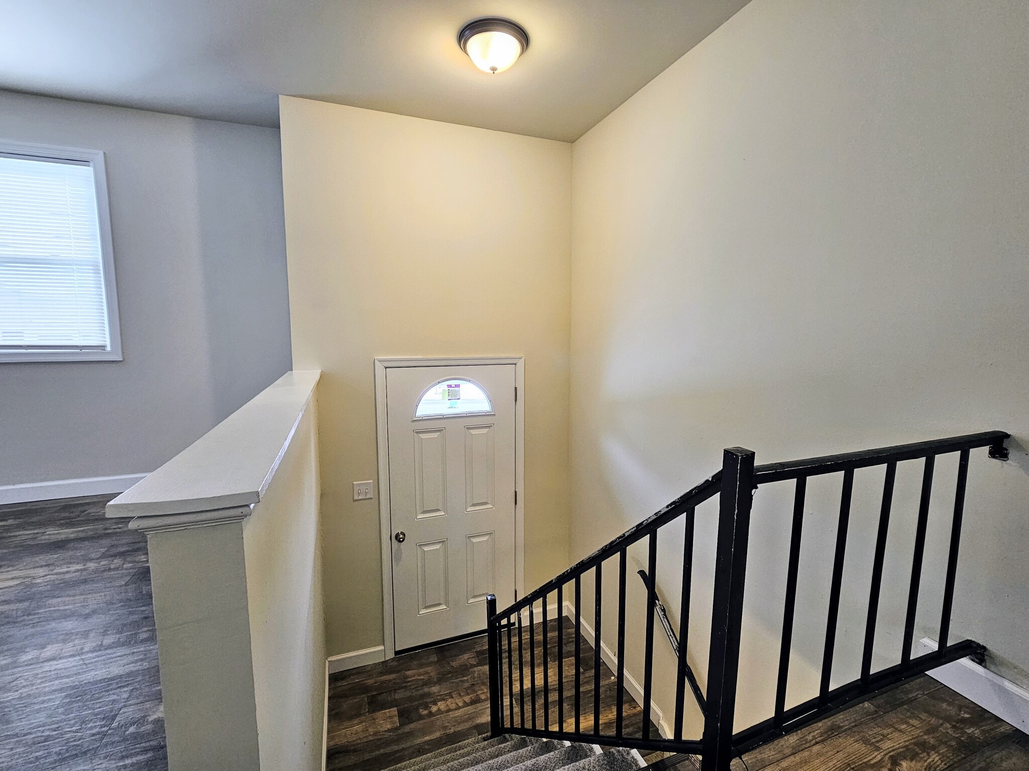 Building Photo - 4 Skyview Ln