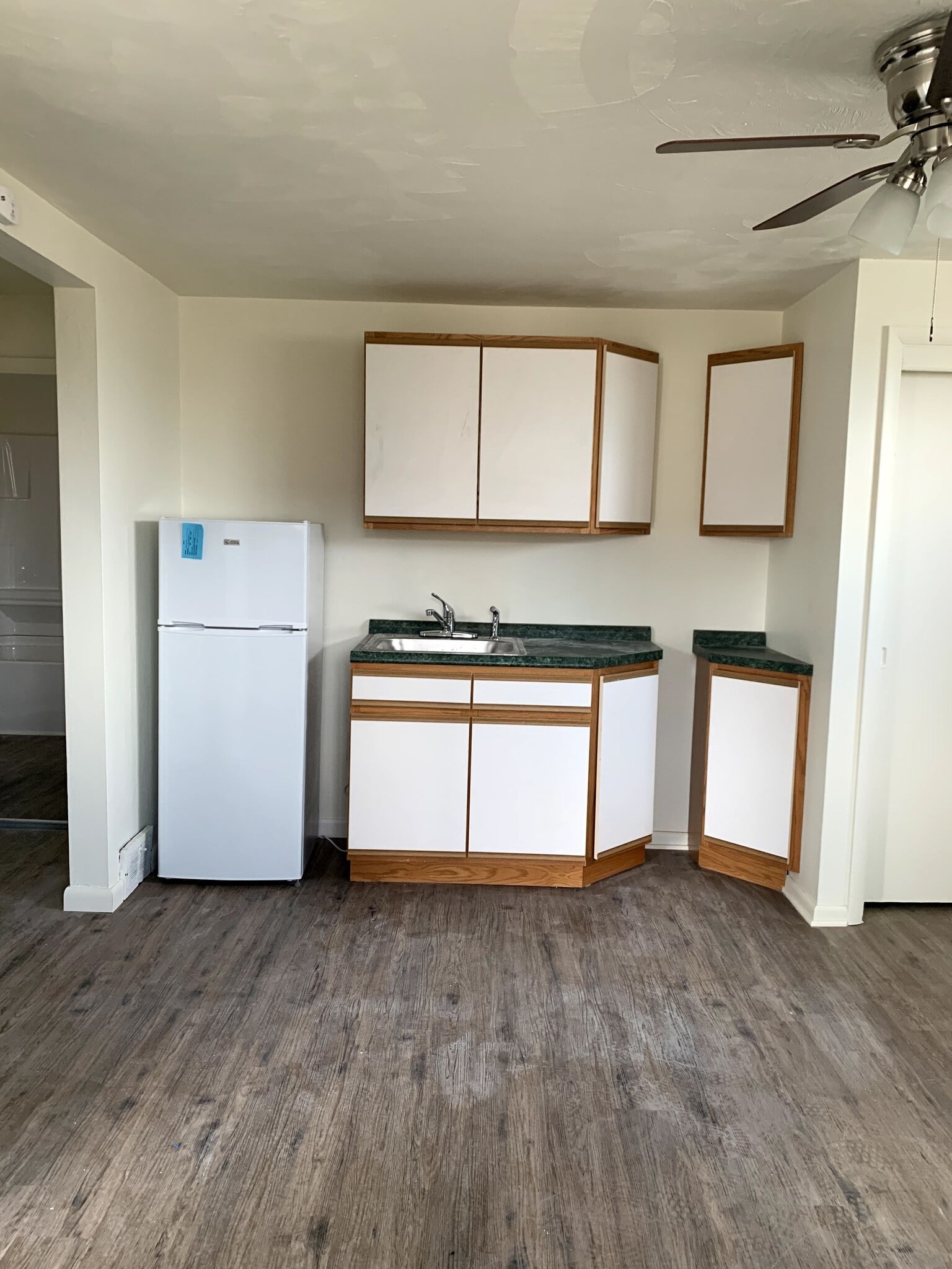 Unit 2 - 935 Punta Gorda Ave