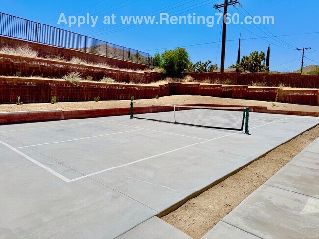 Building Photo - Incredible 4 Bed 3 Bath Home In Sage Estates!!!