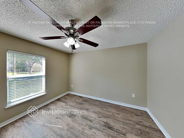 Building Photo - 12918 Brookcrest Pl