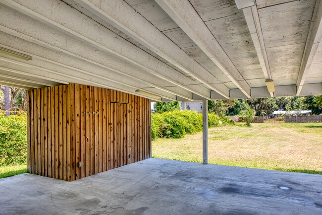 Building Photo - 9 Morningside Dr