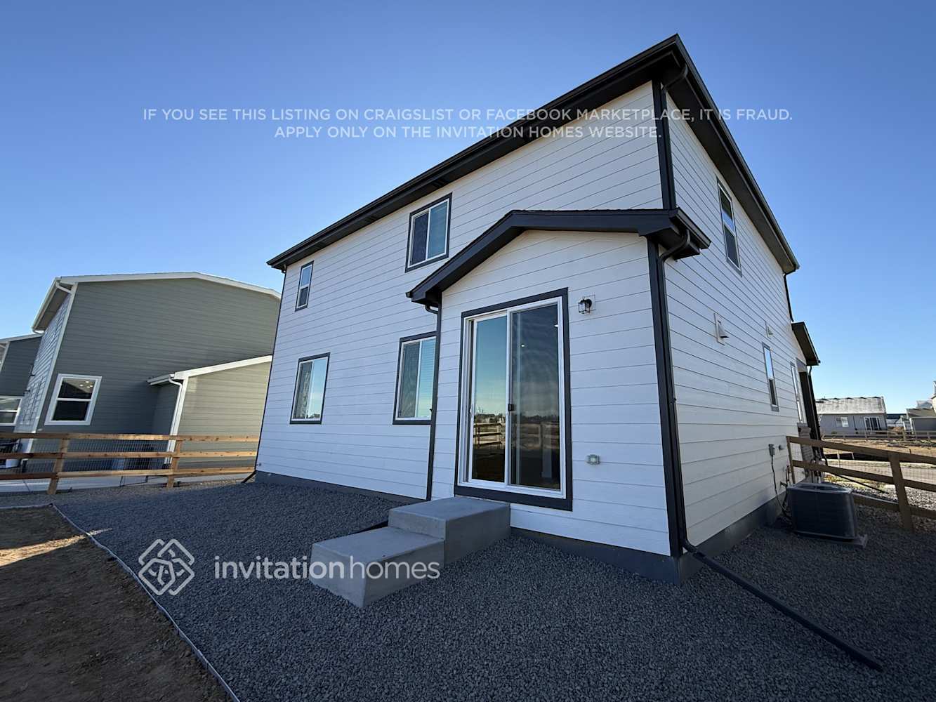 Building Photo - 850 Mesic Ln