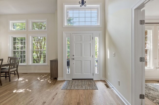 Building Photo - 415 Enclave Ct
