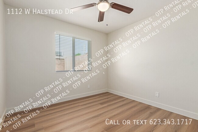 Building Photo - 1112 W Halstead Dr