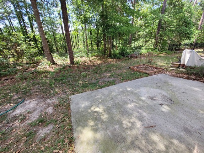 Building Photo - Spacious Three Bedroom Townhome in Wellstone!