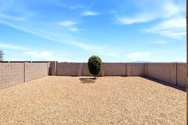 Building Photo - 35423 W San Sisto Ave