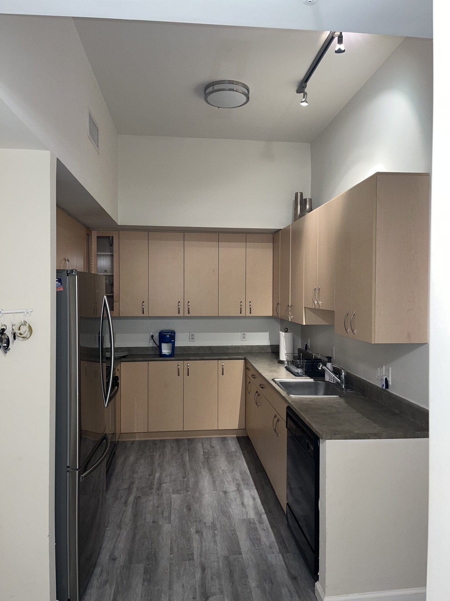 Kitchen - 440 L St NW