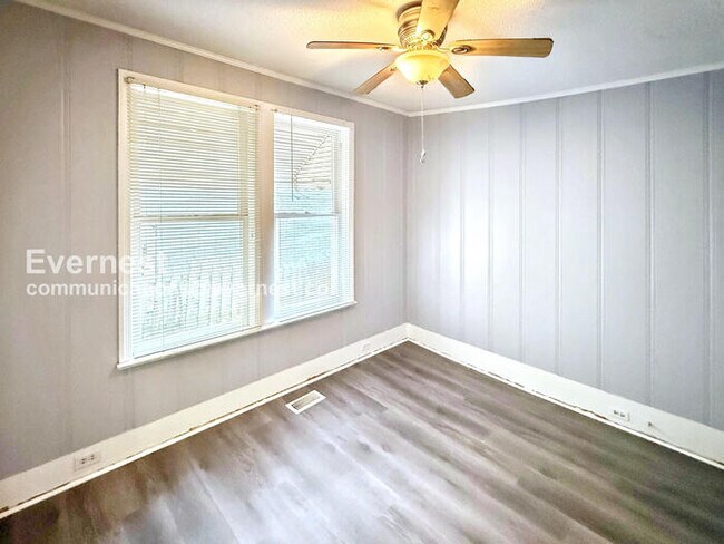 Building Photo - 50% OFF THE First FULL MONTH’S RENT! Limited Time Special Offer - Split your security deposit pay...