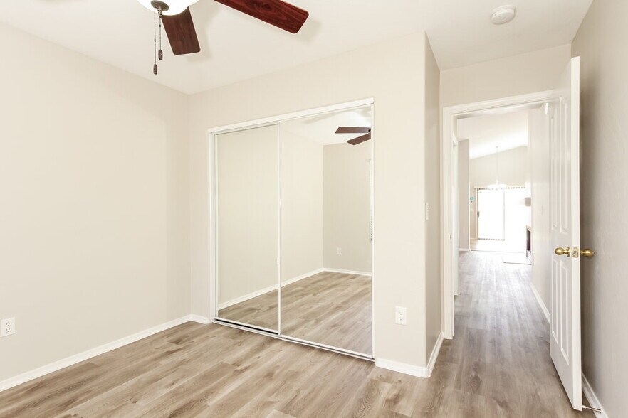 Building Photo - 305 N Abalone Dr