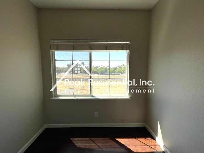 Building Photo - Updated 1bd/1ba North Natomas Condo with G...