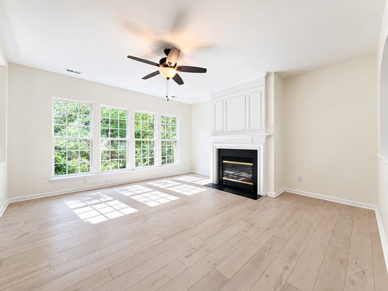 Building Photo - 112 Huntersville Rd