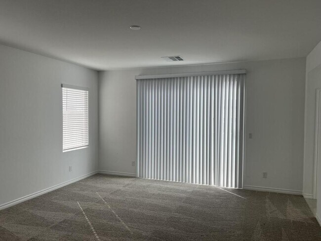 Building Photo - 2825 Overlook Brk St