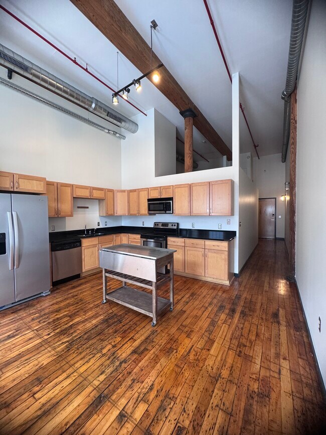 Building Photo - 1350 Rosa L Parks Blvd