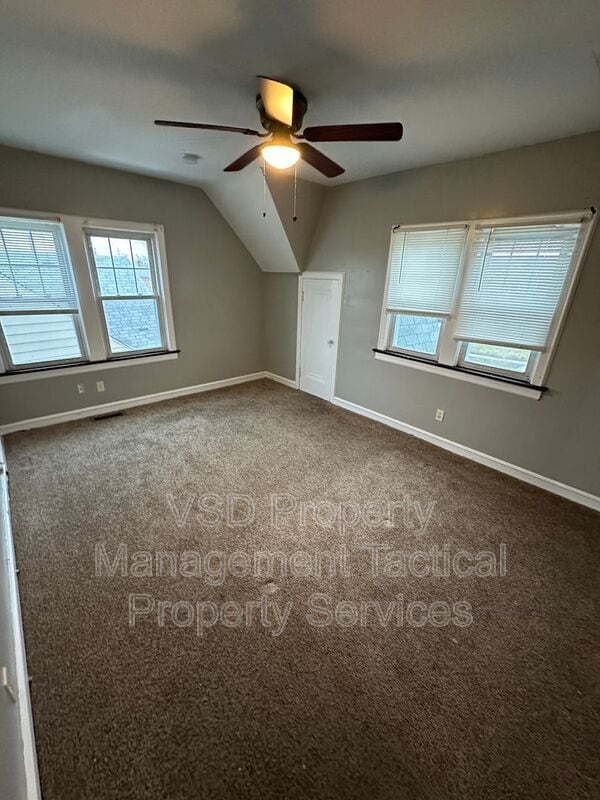 Building Photo - 10615 S Highland Ave