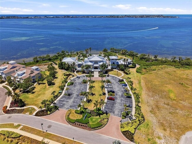 Building Photo - 319 Compass Point Dr