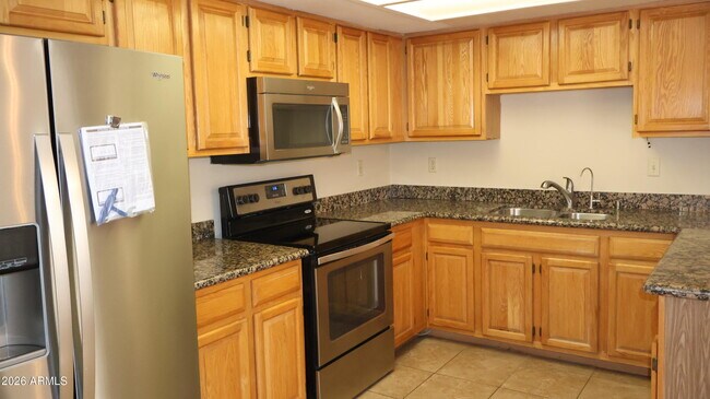 Building Photo - 9750 N 94th Pl