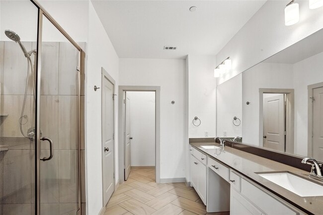 Building Photo - 6441 Iron Horse Blvd