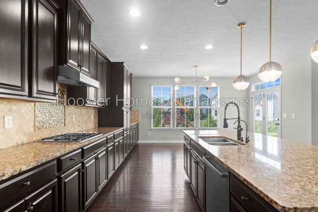 Building Photo - 4550 Avedon Way