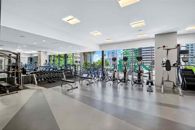 Building Photo - 88 SW 7th St