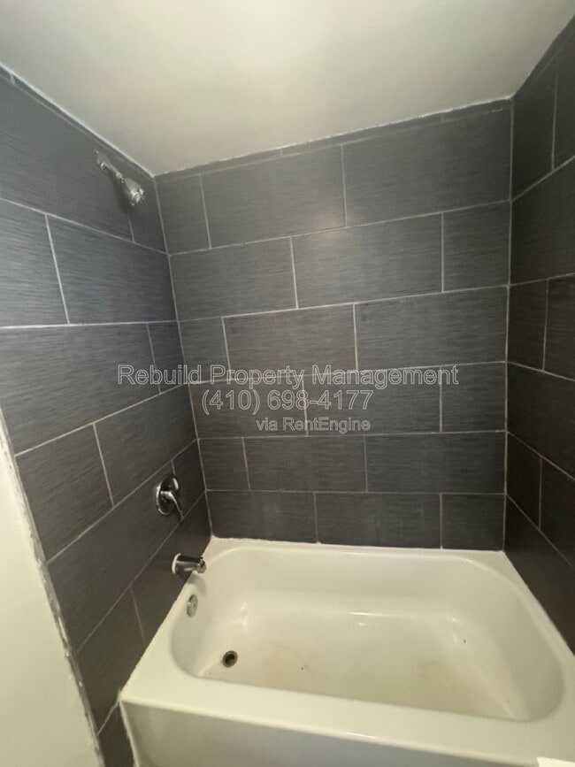 Building Photo - 5 S Conkling St