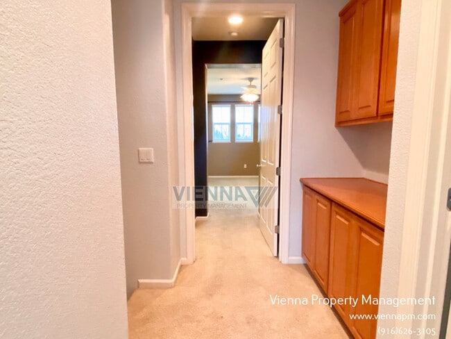 Building Photo - 3301 Leiper Loop