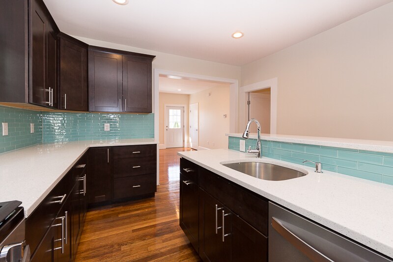 Building Photo - 9 Rock Valley Ave