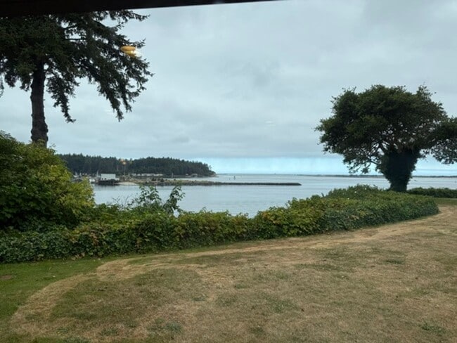 Building Photo - 91251 Cape Arago Hwy
