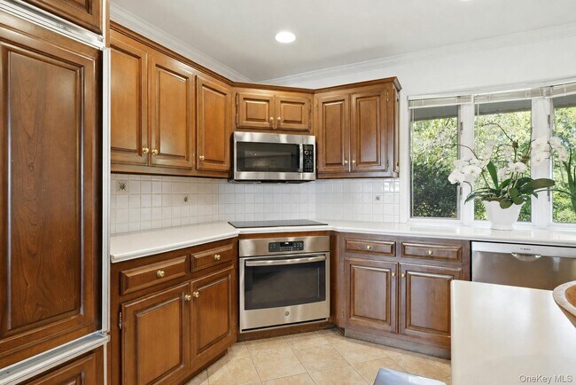 Building Photo - 9 Kanes Ln