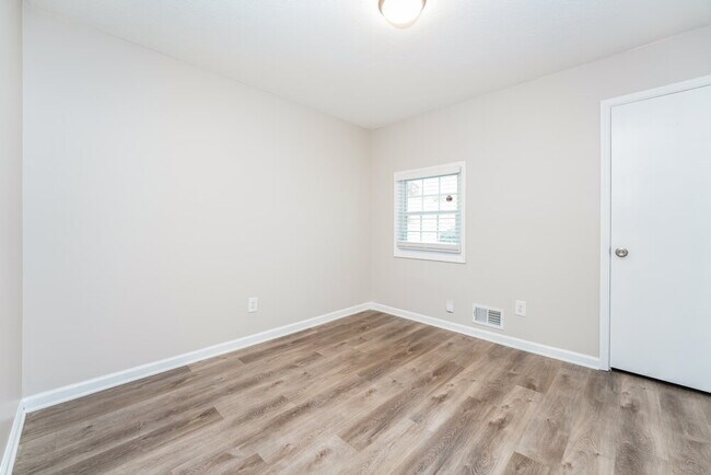 Building Photo - 3320 Revere Cir